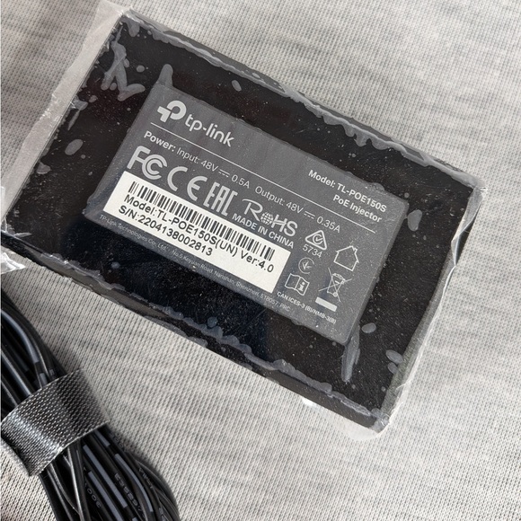 TP-Link TL-PoE150S Gigabit PoE Injector Adapter - Picture 8 of 12